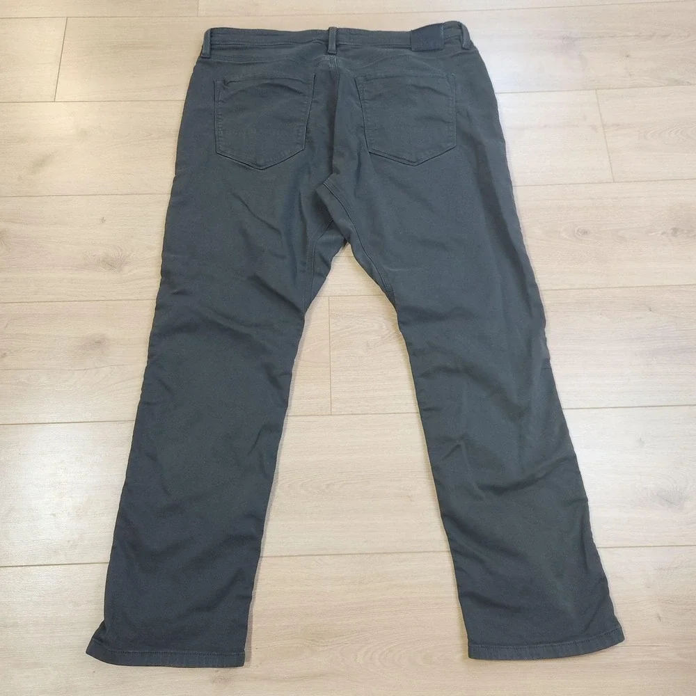 DU/ER No Sweat Pants Mens 38x30 Black N2X Relaxed Taper Stretch Denim Casual